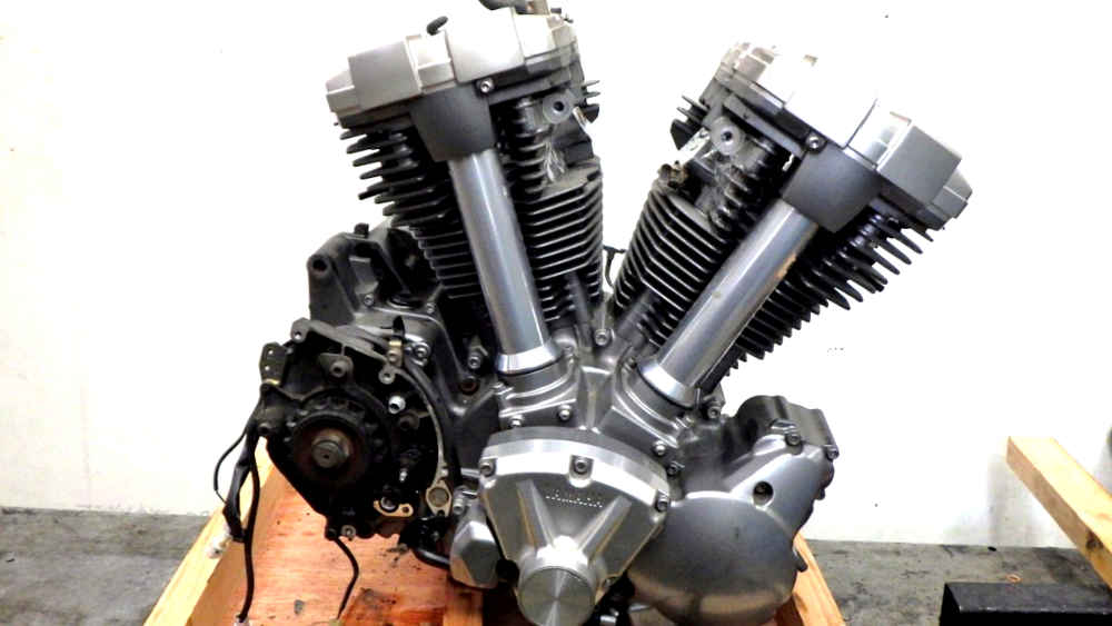Yamaha MT-01 エンジン