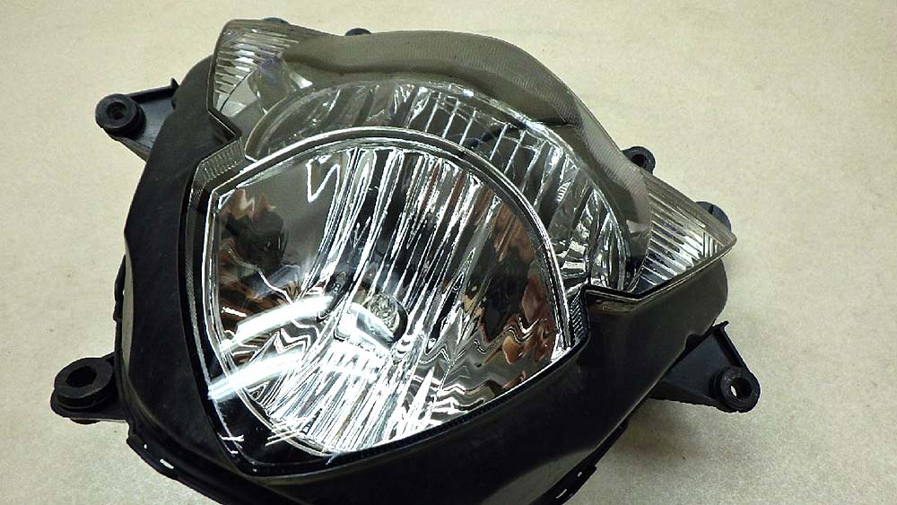 GSX-R1000 ヘッドライト 社外  バイク 部品 GT76A K5 K6 ノーマルタイプ 修復素材に コケキズ無し:22310918